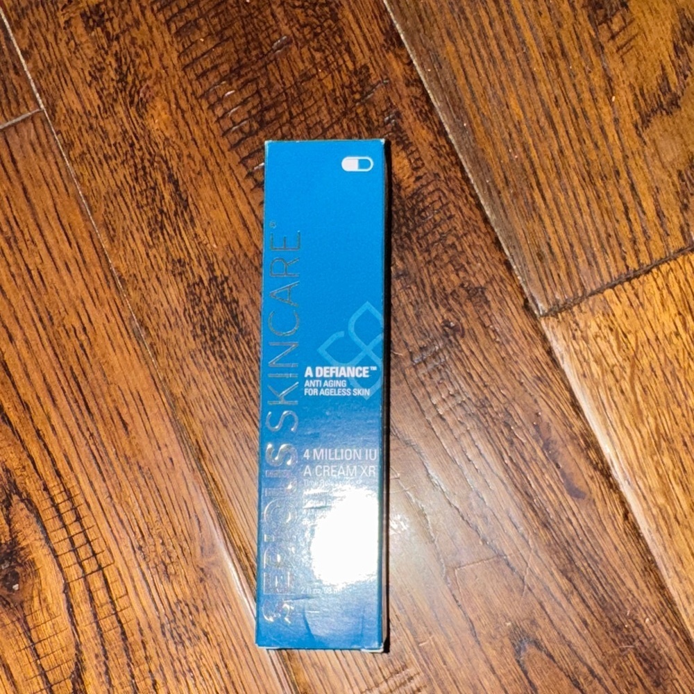 NWT Serious Skincare 4 Million IU A Cream XR A Defiance Cream Anti Aging 2fl oz